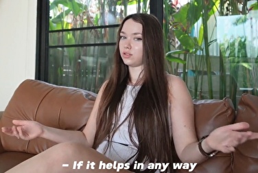 Elle a proposé à un inconnu de lui faire une fellation - ce que le chantage fait aux filles