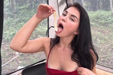 Mettez un préservatif, comme mon père me l'a appris, sauf que ma belle-mère a mon extrémité en elle 😳