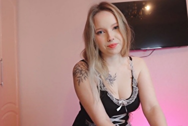 Elle vous fera une fellation, elle nettoiera la maison - et elle vous fera un soin du visage 😏