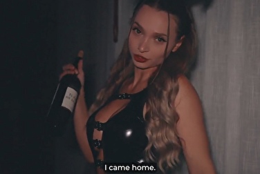 Elle était ivre et a demandé une creampie, alors je lui ai donné une éjaculation amicale 😌