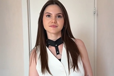 Je ne savais pas qu'une sexologue travaillait de cette manière : dès la première séance, elle avait déjà du sperme là-dedans